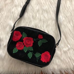 Rose design purse! Red green and black!